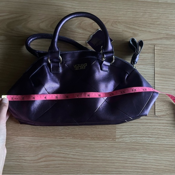 NWT Victoria’s Secret Purple Y2K Love Spell Travel Bag - Picture 8 of 8